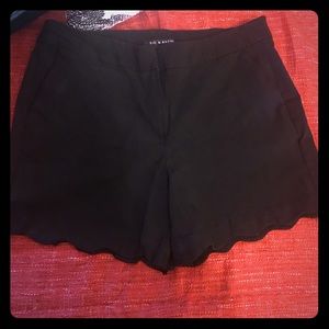 PLUS size Zac & Rachel Womens Scallop Shorts